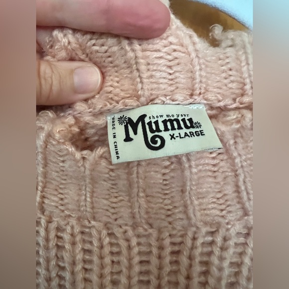 Show Me Your Mumu Distressed Sweater Pink Size XL - Picture 7 of 9